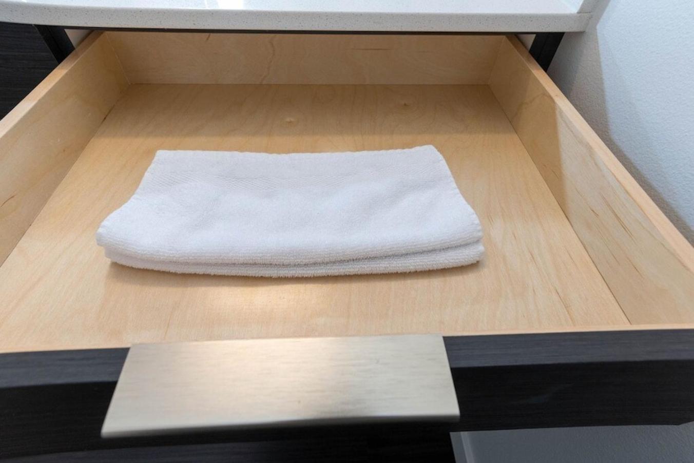 Self Check-In-Washer-Dryer-4Ksmart Tv-King Bed-Gym 터코마 외부 사진