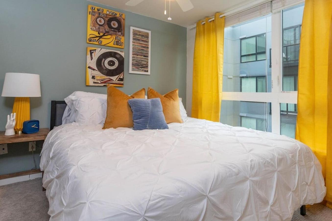 Self Check-In-Washer-Dryer-4Ksmart Tv-King Bed-Gym 터코마 외부 사진